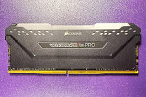 Corsair Vengeance RGB Pro 16GB (1x16GB) DDR4-3200 DIMM