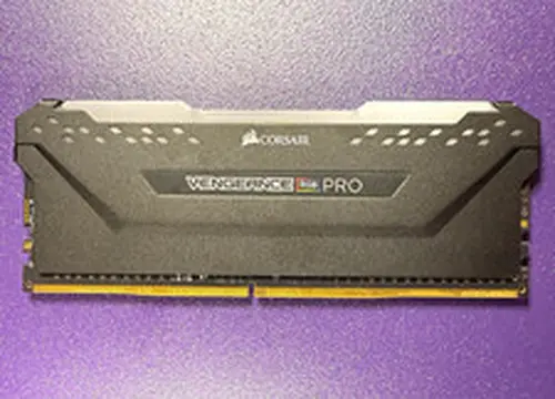 Corsair Vengeance RGB Pro 8GB (1x8GB) DDR4-3200 CL16 288-Pin DIMM