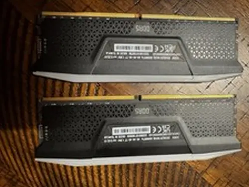 Corsair Vengeance RGB 32GB DDR5-6000 DIMM Memory Module Black