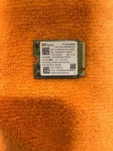 2x SK hynix BC711 128GB M.2 2230 PCIe Gen3 x4 NVMe SSD HFM128GD3GX013N
