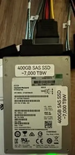 400GB 0.4TB DATACENTER SAS 12Gb SSD WITH 7,000TB REMAINING WRITES. 100% HEALTH.
