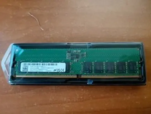 16GB Micron DDR5-5600 EC4 ECC UDIMM DESKTOP/SERVER RAM MTC10C1084S1EC56BD1
