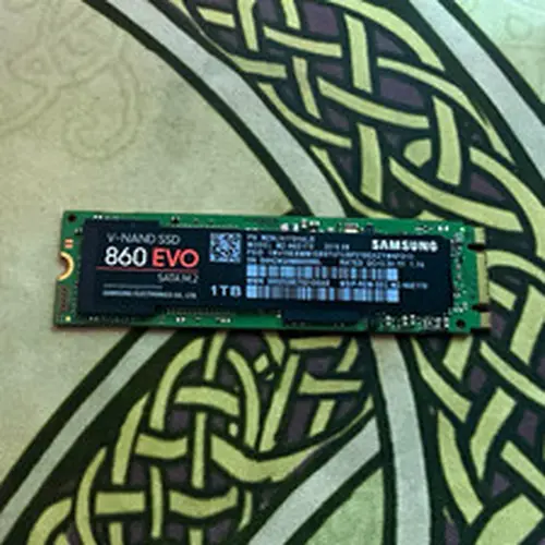 Samsung 860 EVO 1TB M.2 SATA III Internal SSD V-NAND MZ-N6E1T0B