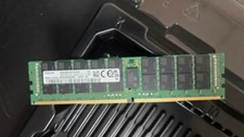 Samsung 128GB 4Rx4 DDR4-3200 ECC LRDIMM PC4-25600 Memory RAM (M386AAG40AM3-CWE)