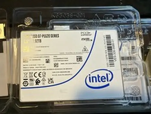 Intel D7-P5520 1.92TB U.2 NVMe SSD SSDPF2KX019T10 SN PHAX3513007J1P9BGN