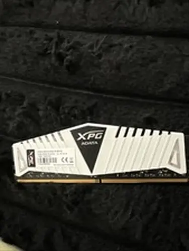 ADATA XPG AX4U3000W4G16-BWZ DDR4-3000MHZ CL16 Memory Module 4gx8