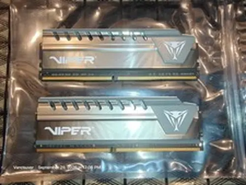 PATRIOT Viper 16GB 2X8GB DDR4 RAM 2666MHz PVE416G266C6KGY