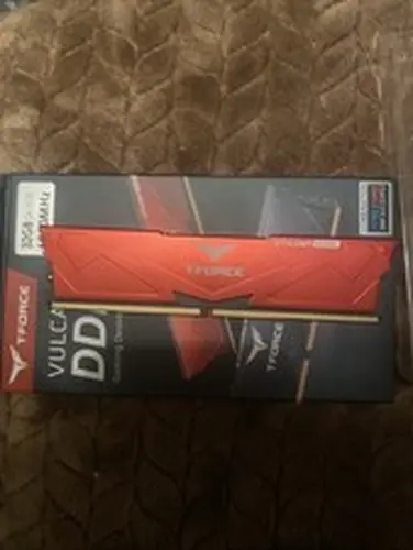 T-Force Vulcan DDR5-6000 1x16GB RAM Red