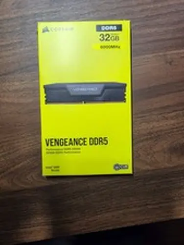 VENGEANCE 32GB (2x16GB) DDR5 DRAM 6000MT/s CL40 Memory Kit — Black