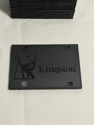 Kingston SQ500S37/960G Q500 960GB Internal SSD Drive 2.5" SATA III 6Gbps for PC