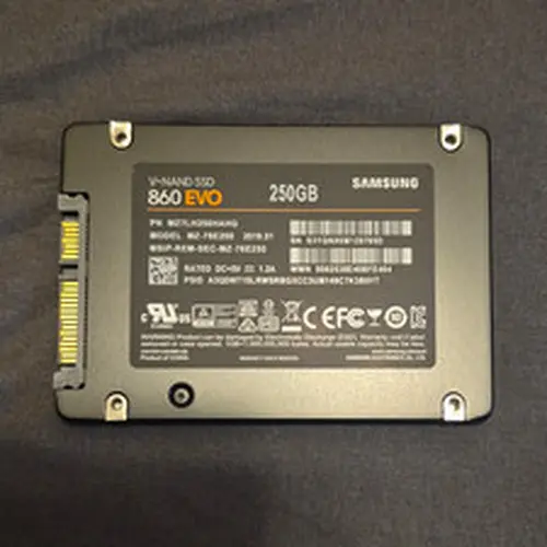 Samsung 860 EVO 250GB 2.5in SATA III Internal SSD Black (MZ-76E250)