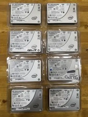 Lot of 8 Intel SSD D3-S4510 Series 240GB, 2.5in SATA 6Gb/s - SSDSC2KB240G8
