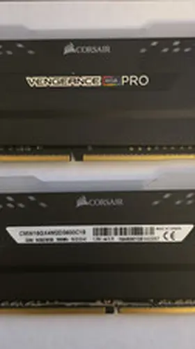 Corsair Vengeance RGB Pro 16GB (2x8GB) RAM DDR4 3600MHz CMH16GX4M2D3600C18