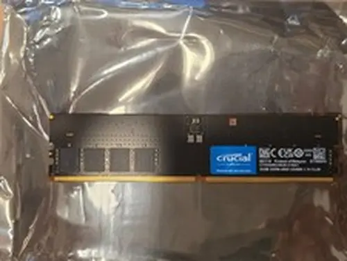 Crucial 32GB (1 x 32GB) PC5-38400 (DDR5-4800) UDIMM Memory (CT32G48C40U5)