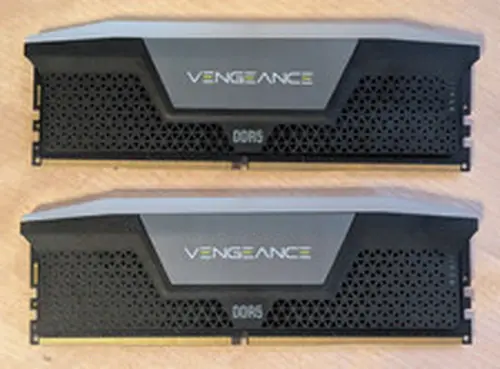 Corsair Vengeance RGB 32GB (2x16GB) RAM DDR5 6000MHz CMH32GX5M2E6000C36K