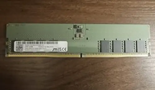1x32GB Micron DDR5 PC5-5600 Desktop RAM PC UDIMM Memory (MTC16C2085S1UC56BD1)