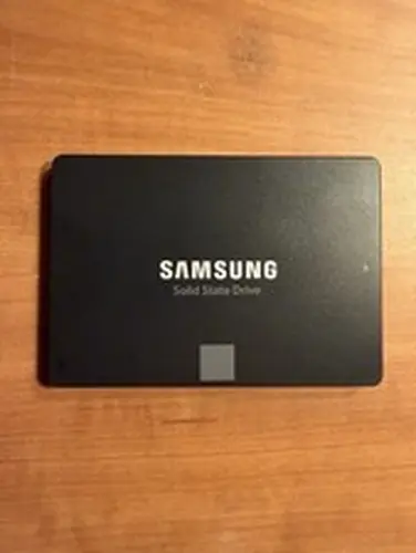 Samsung 870 EVO 1TB, 2.5 inch Internal SSD - ‎MZ-77E1T0B/AM