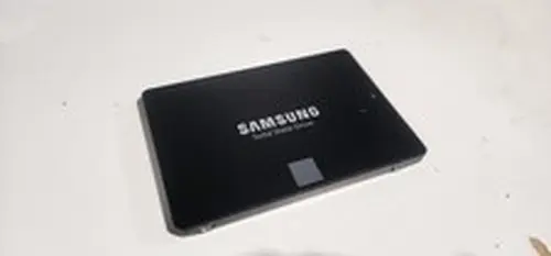 Samsung 860 EVO 250GB V-NAND SSD *Good HEALTH*