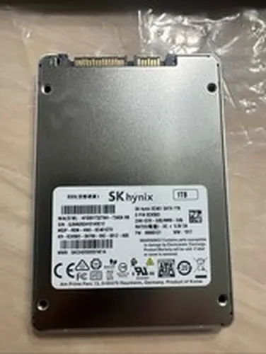 SK hynix SC401 1TB 2.5" SATA III Internal SSD Good Health