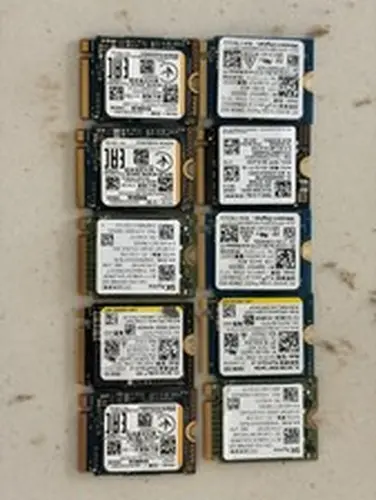 SSD Lot NMVe 256GB Solid State Drive (2)