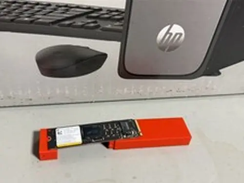 Micron 2500 512GB NVMe M.2 2280 SSD PCIe Gen 4x4 MTFDKBA512QGN SN UTXHT01SCKQ4VH