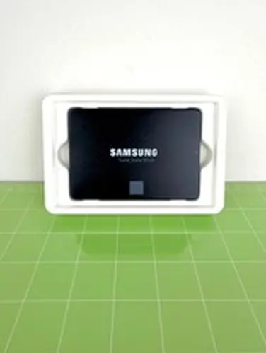 Samsung - 870 EVO 2TB SATA 2.5" Internal SSD [MZ-77E2T0]