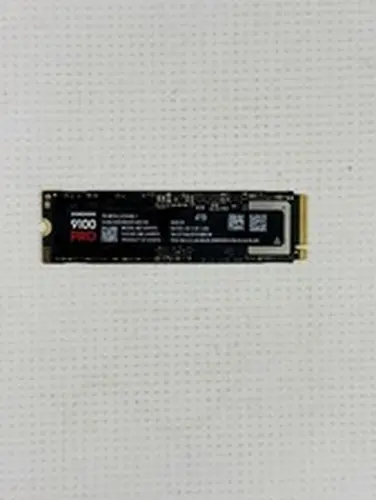 Samsung 9100 Pro 4TB Internal SSD M.2 2280 PCIe Gen 5x4 NVMe (MZ-VAP4T0B/AM)