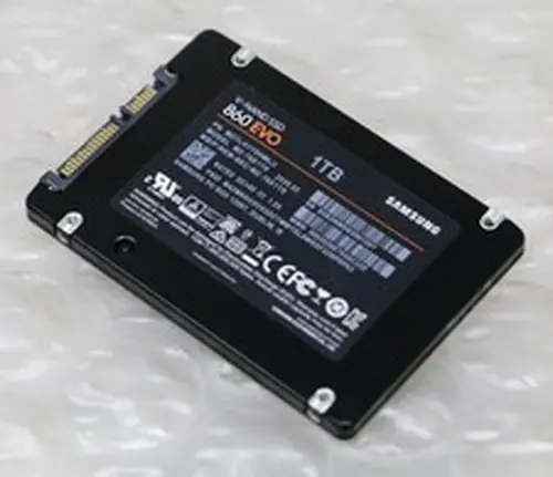 SAMSUNG MZ7LH1T0HMLU - MZ-76E1T0, 870 EVO 1TB SATA III 6Gbps SSD (95% - 100%)
