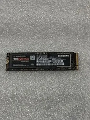 Samsung 970 EVO Plus 2TB PCIe NVMe M.2 2280 Internal SSD MZ-V7S2T0 100% health
