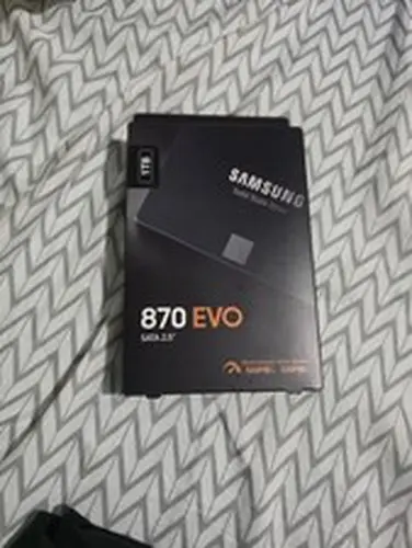 Samsung 870 EVO 1TB 2.5" SATA III Internal SSD (MZ-77E2T0B/AM)
