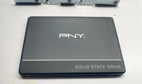 2TB Sata III SSD PNY CS900 /WIPED internal 2.5 sata 2000GB, 533 hours!
