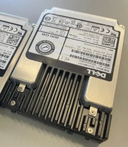 Dell Toshiba CN3JH 800GB 2.5" SAS SSD SOLID STATE DRIVE PX05SMB080Y - GRADE A