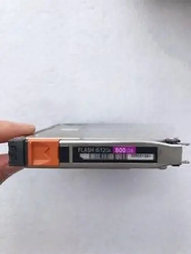 EMC D3-2S12FX-800 800GB 2.5" 12Gb SAS SSD D3FC-2S12FX-800 for Unity