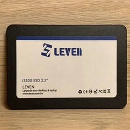 LEVEN JS300 120GB 2.5" SATA III Internal SSD - NEW