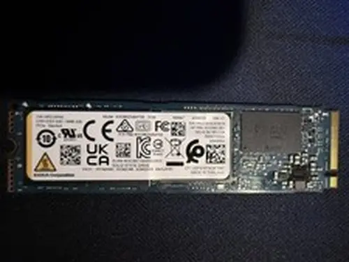 Kioxia XG8 4TB NVMe SSD PCIe 4.0 M.2 2280 KXG80ZN84T09 OEM 100% Health 39 Hours