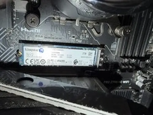 Kingston NV2 2TB 2280 M.2 NVMe SSD | PCIe 4.0 (SNV2S/2000G)