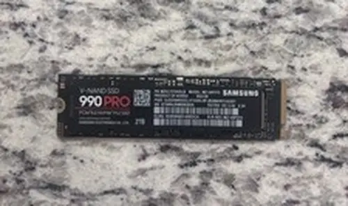 Samsung 990 PRO 2TB M.2 NVMe PCIe Gen4 Internal SSD MZ-V9P2T0B